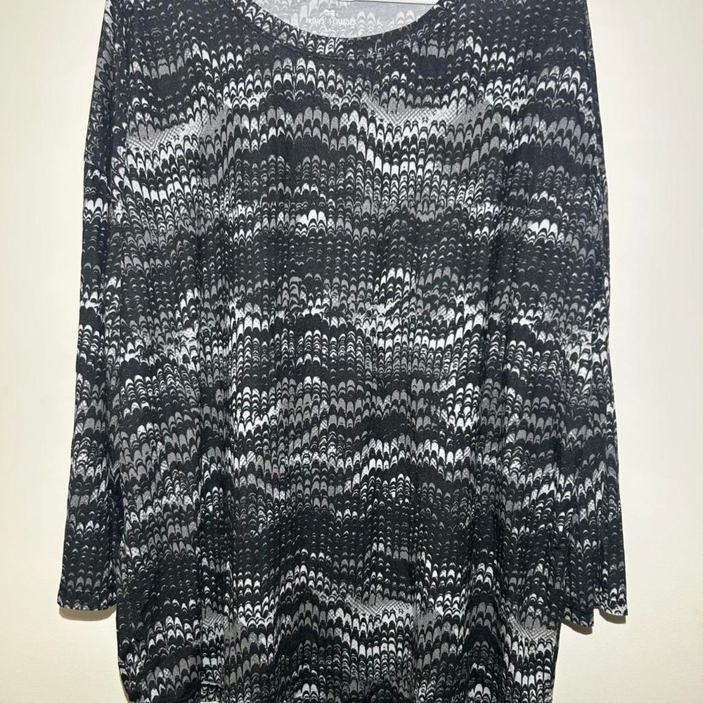 Princess Cruises black and white wavy patterned long sleeve top Womens XXL